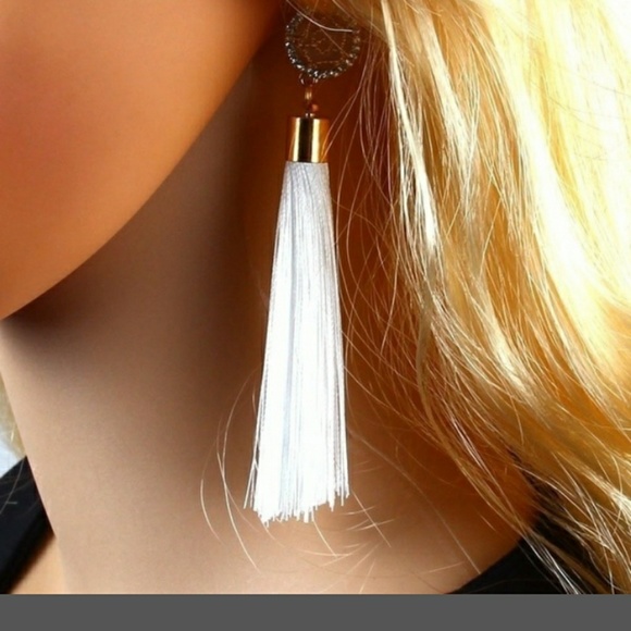 Black Long Tassel Earrings - Picture 2 of 3